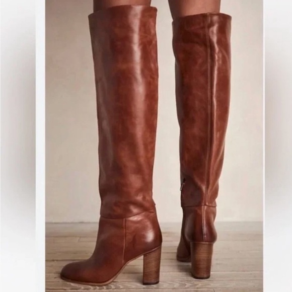 Free People Shoes - NEW Free People Dakota knee high leather boots